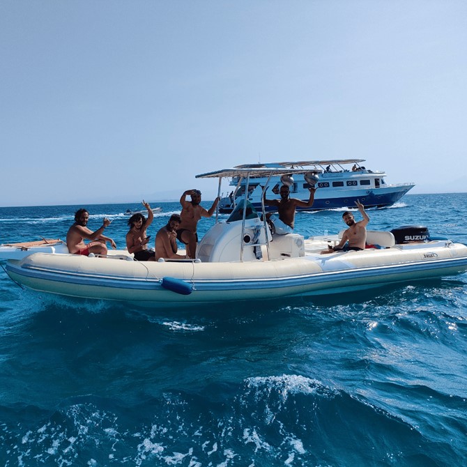 Paradise Island  Beach Use & Snorkeling Stop
